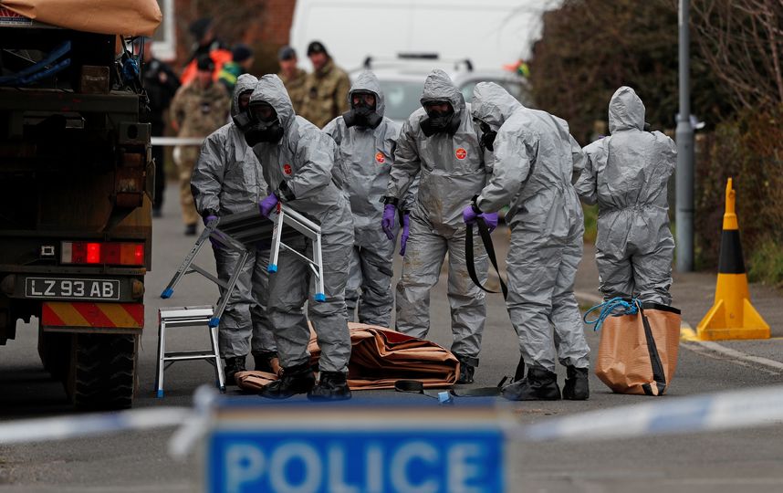 В городе работает полиция и войска химзащиты. Фото AFP