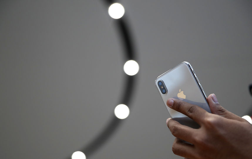 За новым iPhone больше не стоят в очереди: у магазинов Apple в Европе и Азии ни души