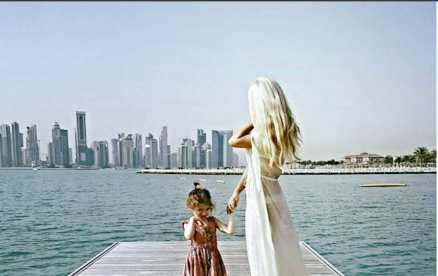 Фото из семейного архива. Фото Instagram/simonegatelyfitmum5