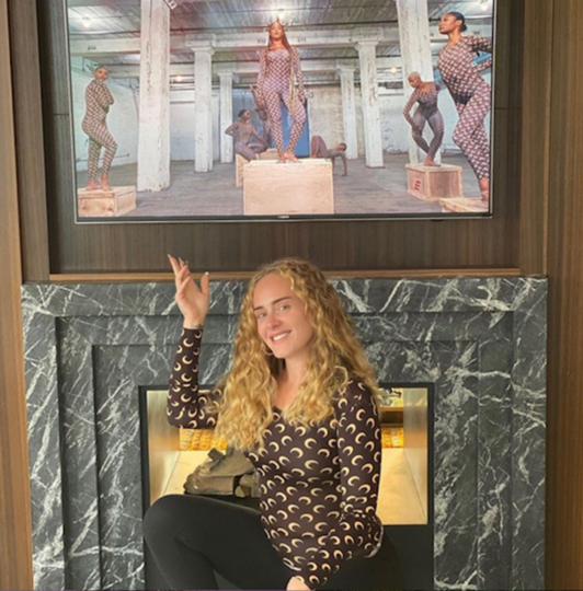 Адель после похудения. Фото скриншот Instagram @adele