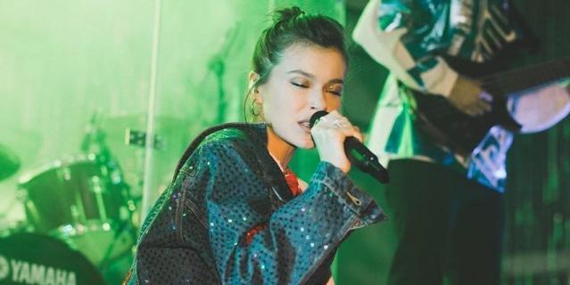 Лена Темникова.