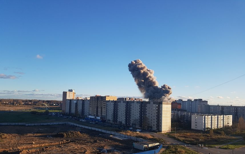Взрыв на заводе пиротехники "Авангард" в Гатчине. Фото https://vk.com/spb_today