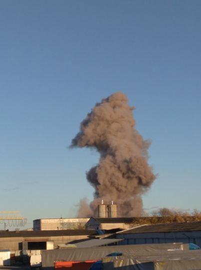 Взрыв на заводе пиротехники "Авангард" в Гатчине. Фото https://vk.com/spb_today