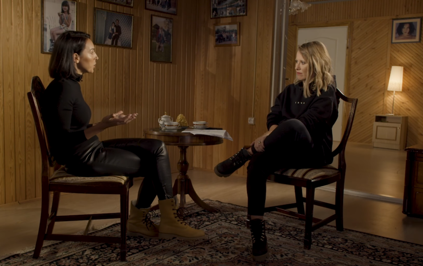 Алсу приняла участие в проекте Ксении Собчак "Осторожно, Собчак". Фото выпуск "Осторожно, Собчак" | www.youtube.com/watch?v=EnZfHD-vqWc, Скриншот Youtube