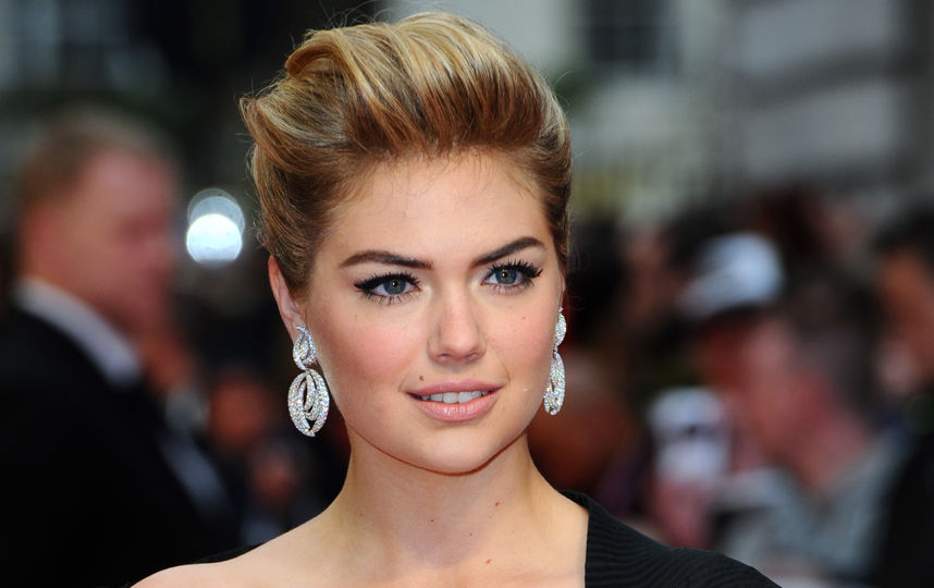 Американская модель похвасталась аппетитными формами на теннисном корте: видео