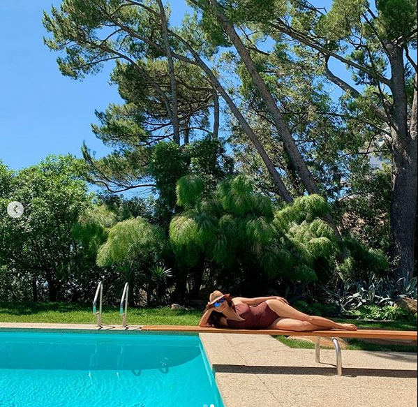 Сальма Хайек. Фото скриншот:instagram.com/salmahayek/