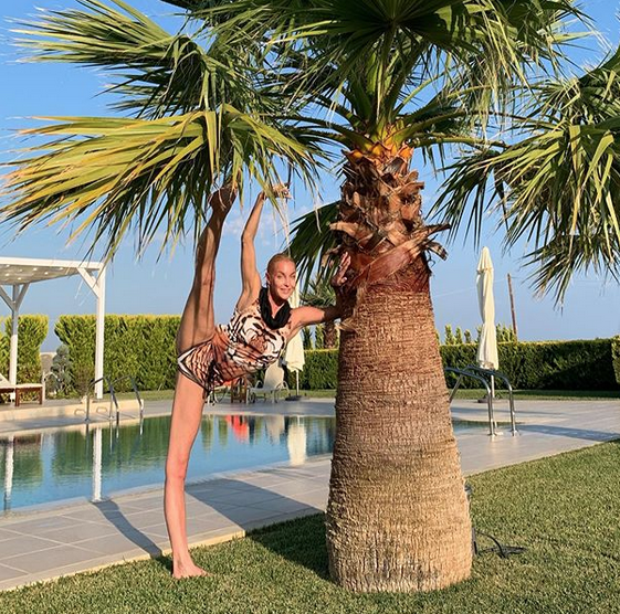 Анастасия Волочкова. Фото скриншот: instagram.com/volochkova_art/