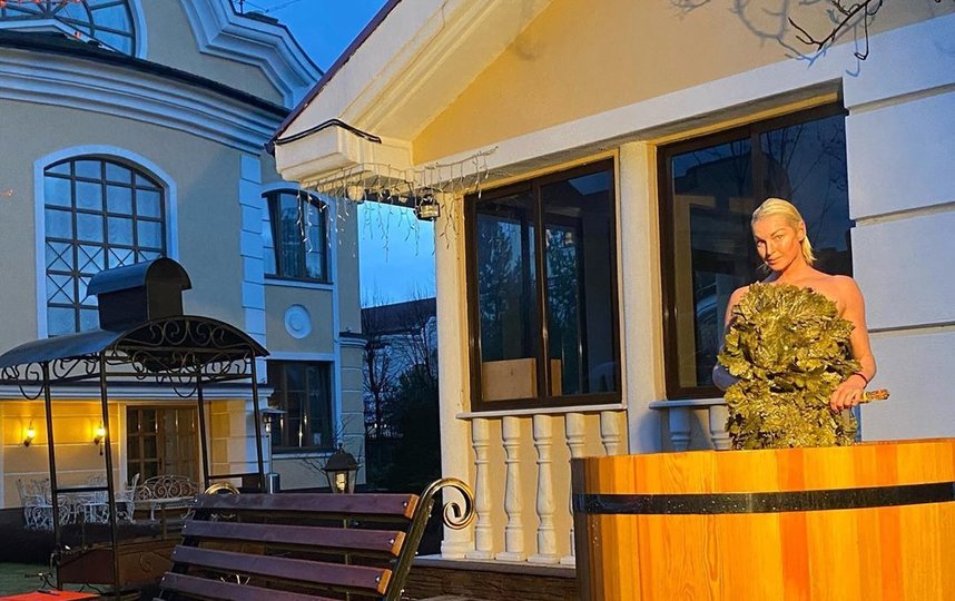 Анастасия Волочкова, наши дни. Фото Скриншот Instagram/volochkova_art