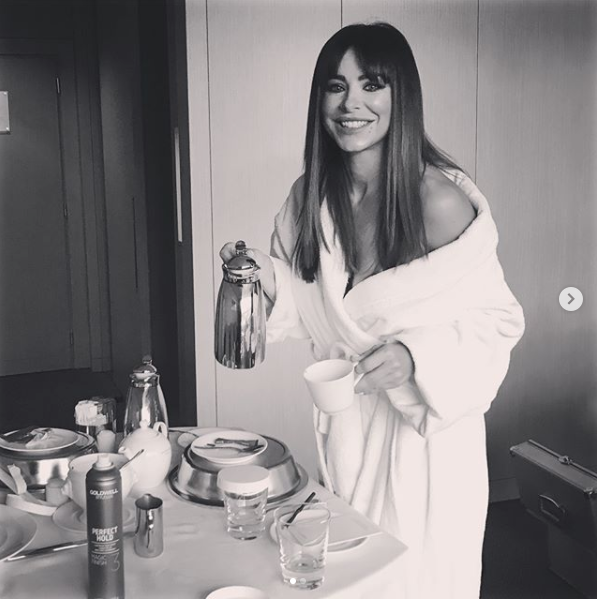 instagram.com/anilorak/?hl=ru.