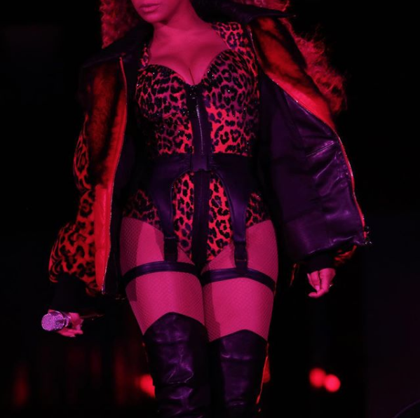 Бейонсе на концерте в Уэльсе. Фото Скриншот Instagram: beyonce