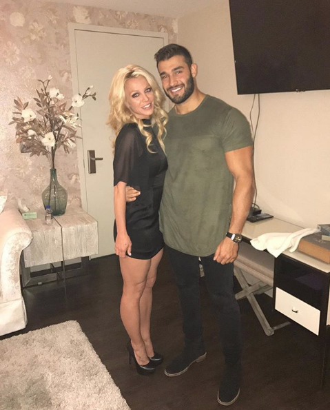 Бритни Спирс и Сэм Асгари. Фото Скриншот Instagram: britneyspears