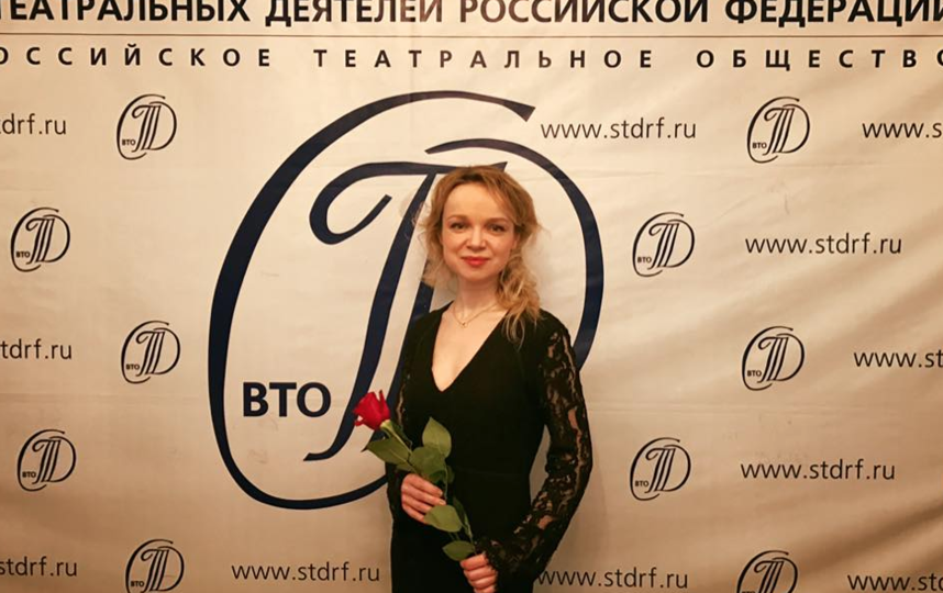 Виталина Цымбалюк-Романовская и Армен Джигарханян. Фото https://www.facebook.com/vitalina.romanovskaya