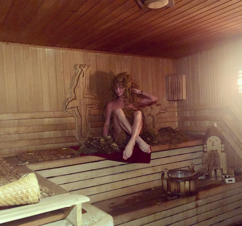 Анастасия Волочкова. Фото скриншот: instagram.com/volochkova_art