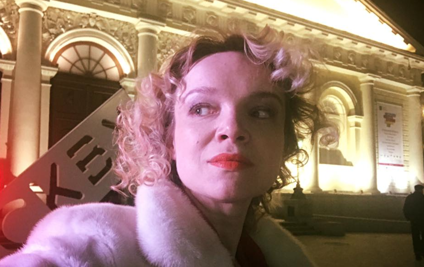 Виталина Цымбалюк-Романовская и Армен Джигарханян. Фото https://www.facebook.com/vitalina.romanovskaya