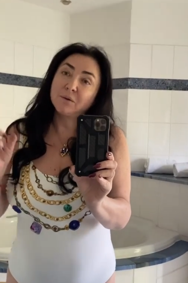 Лолита. Фото www.instagram.com/lolitamilyavskaya, "Metro"