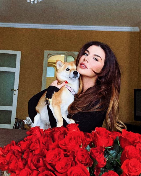 Певица Анна Седокова. Фото скриншот: instagram.com/annasedokova/