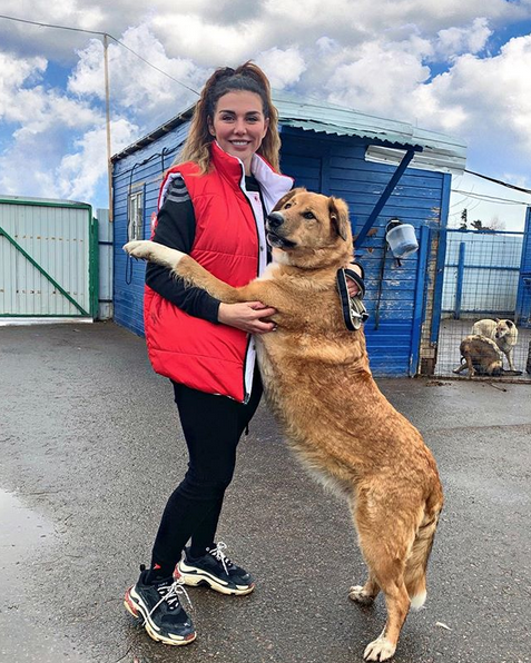 Певица Анна Седокова. Фото скриншот: instagram.com/annasedokova/