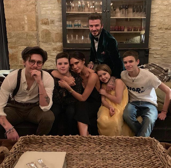 Семья Бекхэм. Фото скриншот: instagram.com/cruzbeckham/