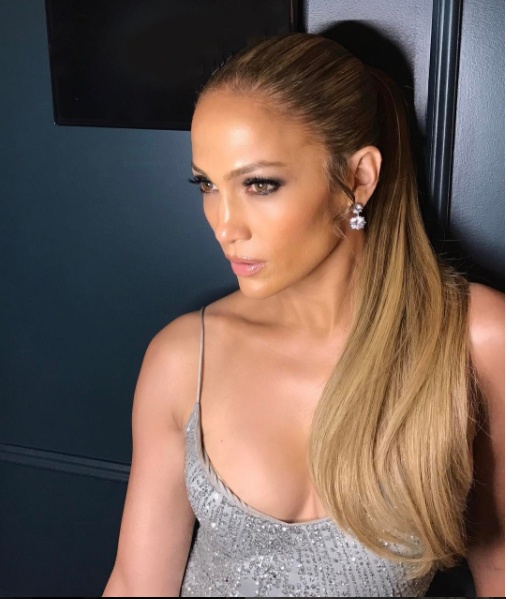 instagram.com/jlo/?hl=ru.
