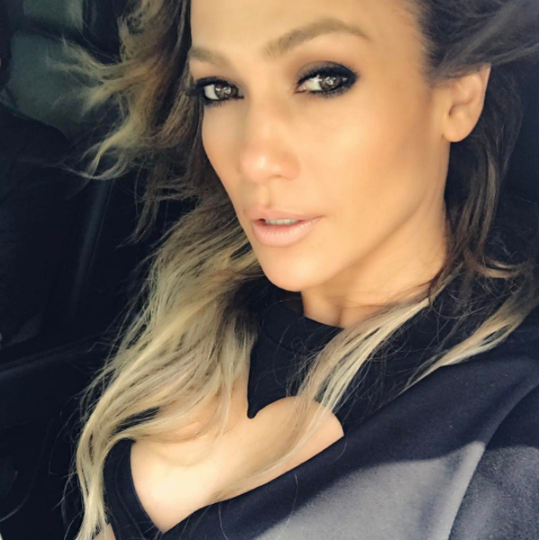 instagram.com/jlo/?hl=ru.
