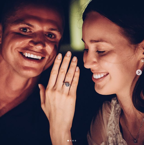 Дмитрий Тарасов и Анастасия Костенко. Фото https://www.instagram.com/kostenko.94/