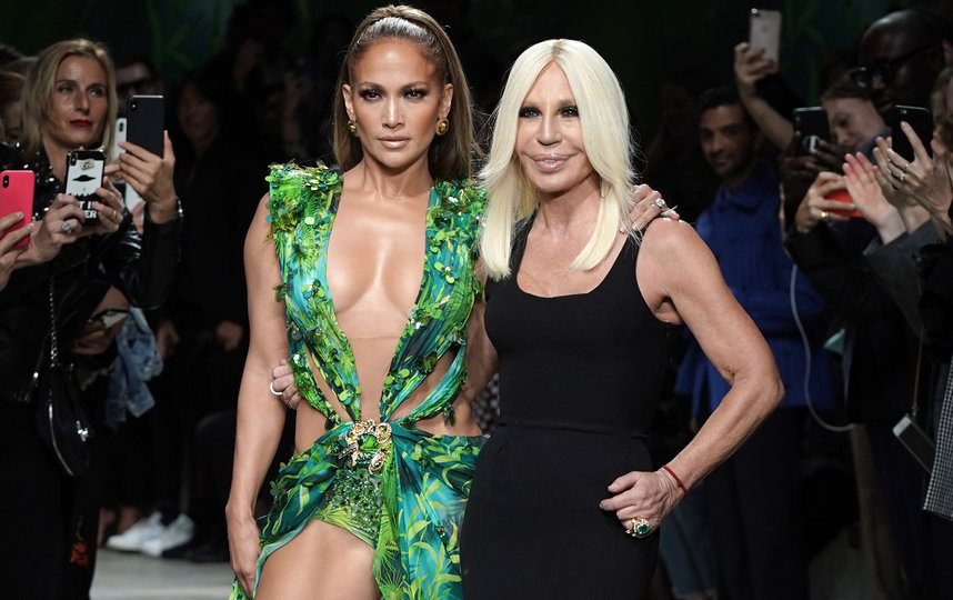 Донателла Версаче с Дженнифер Лопес, 2019 год. Фото Getty