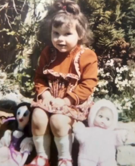 Виктория Бекхэм в детстве. Фото Instagram @victoriabeckham