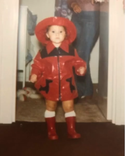 Виктория Бекхэм в детстве. Фото Instagram @victoriabeckham