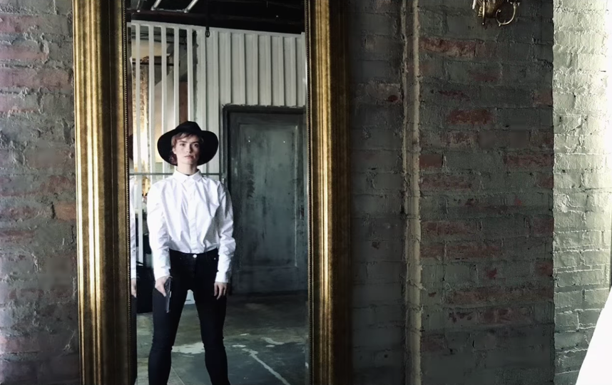 Кадр из клипа Ивана Дорна "Preach". Фото Скриншот Youtube