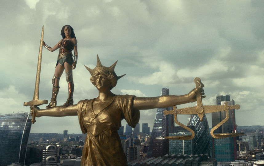 Кадр из фильма "Лига справедливости". Фото Warner Bros. Caro Premier