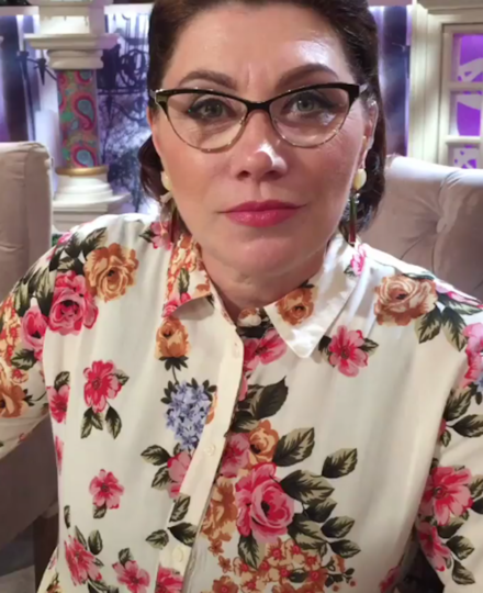 Ведущая "Давай поженимся" Роза Сябитова. Фото скриншот instagram @syabitova_roza