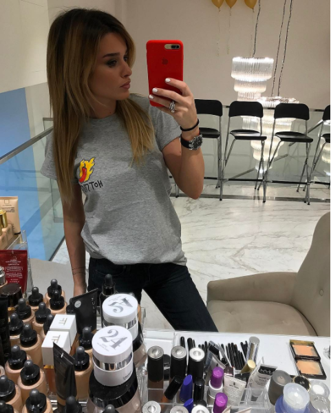 instagram.com/borodylia/?hl=ru.