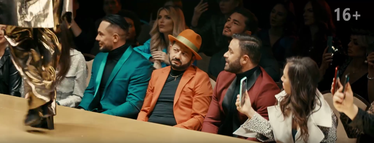 Кадр из клипа на песню "Золото". Фото Скриншот Youtube