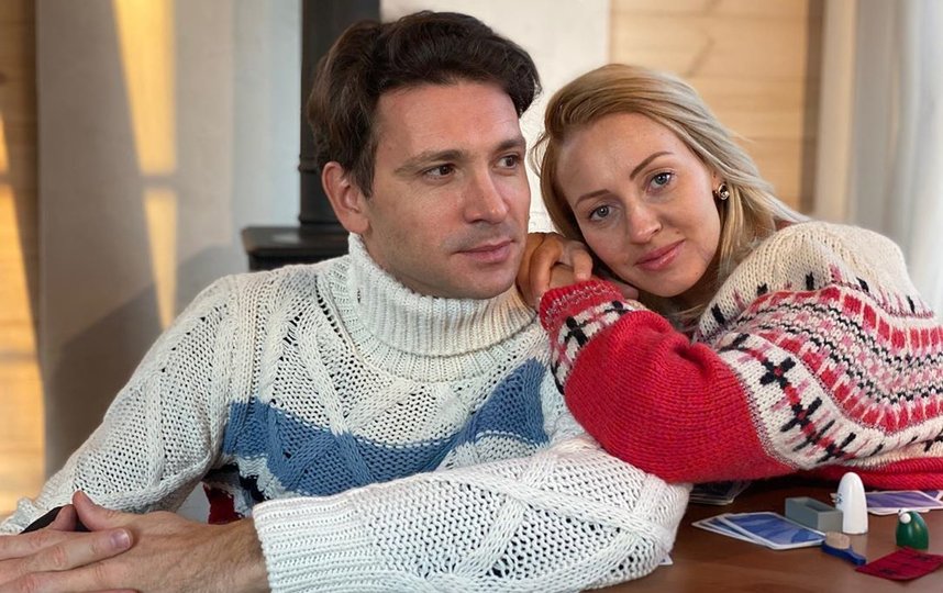 Антон и Елена Хабаровы в проекте Москвоского Губернского театра. Фото instagram.com/anton_xabarov.