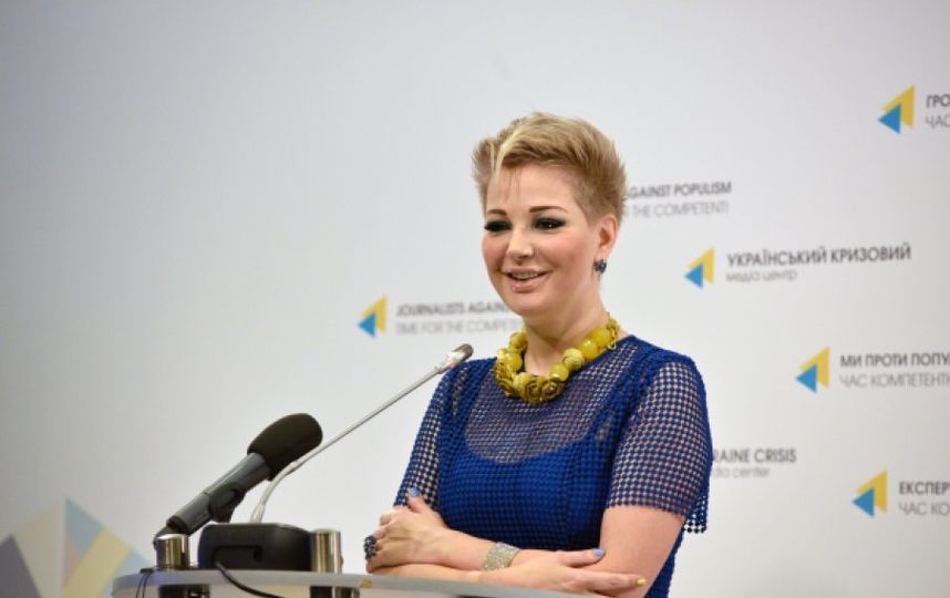 Максакова рассказала о юбилее, смене имиджа и жизни на Украине