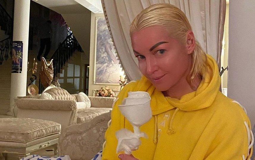 Анастасия Волочкова, наши дни. Фото Скриншот Instagram/volochkova_art