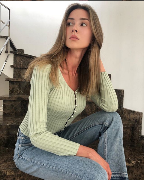 Анна Заворотнюк. Фото скриншот: instagram.com/anna_zavorotnyuk/