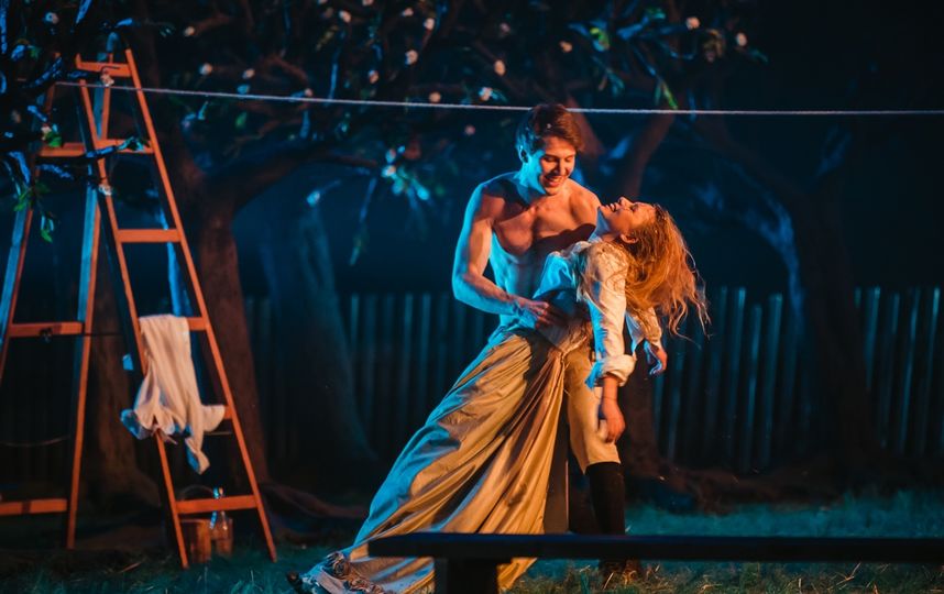 В Московском Губернском театре состоялась премьера спектакля «Вишнёвый сад». Фото Ксения Угольникова