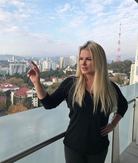 Анна Семенович, певица. Фото www.instagram.com/ann_semenovich