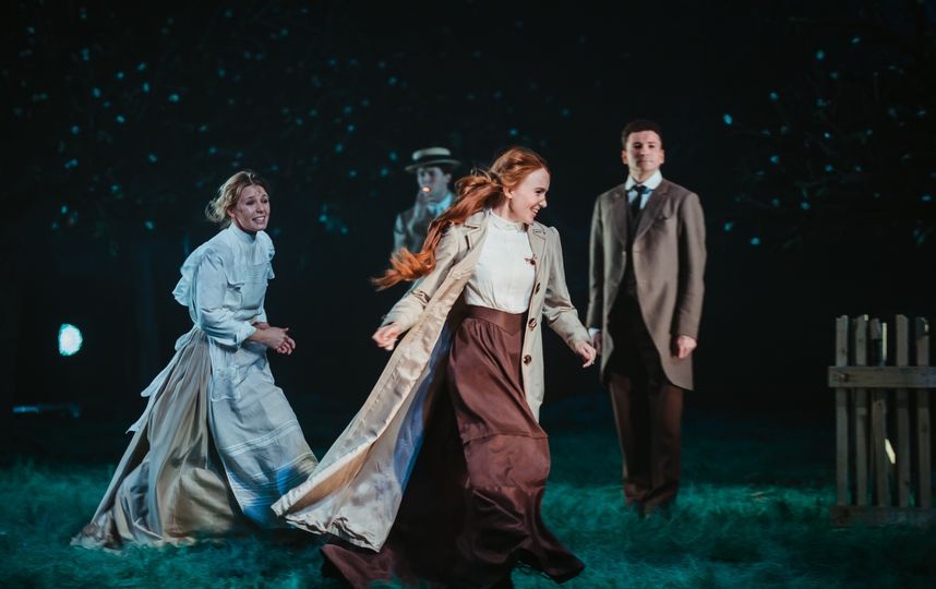 В Московском Губернском театре состоялась премьера спектакля «Вишнёвый сад». Фото Ксения Угольникова