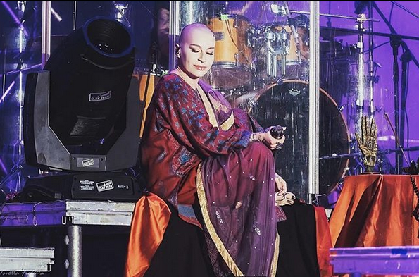 Наргиз Закирова. Фото скриншот: instagram.com/nargizzakirova_official