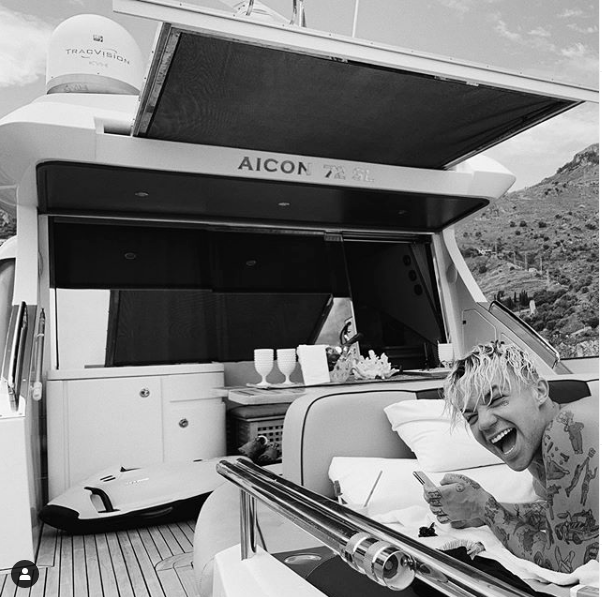 Элджей. Фото скриншот  instagram.com/nastyaivleeva/