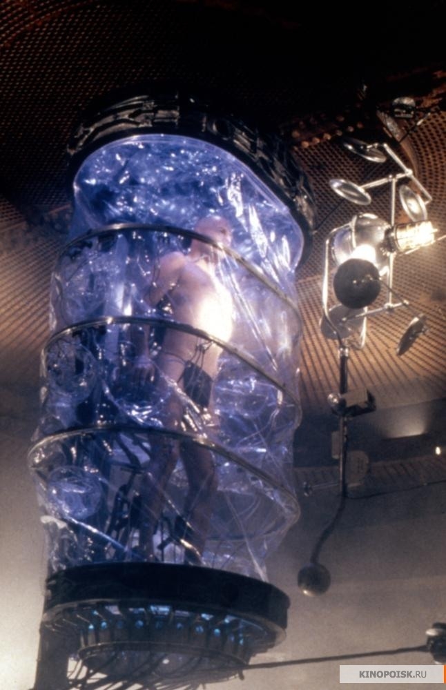 Кадр из фильма "12 обезьян". Фото kinopoisk.ru