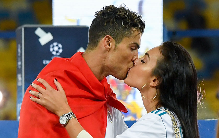 Джорджина Родригес и Криштиану Роналду. Фото Getty