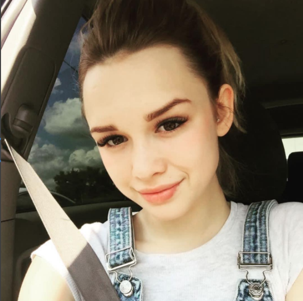 instagram.com/_diana_shurygina_/?hl=ru.