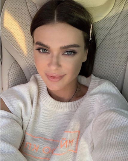 Экс-участница группы Serebro Елена Темникова. Фото www.instagram.com/lenatemnikovaofficial