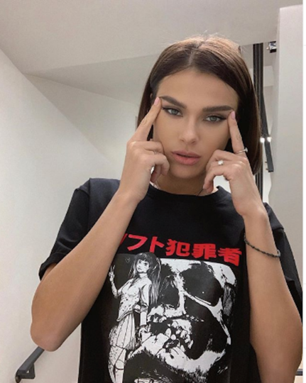 Экс-участница группы Serebro Елена Темникова. Фото www.instagram.com/lenatemnikovaofficial