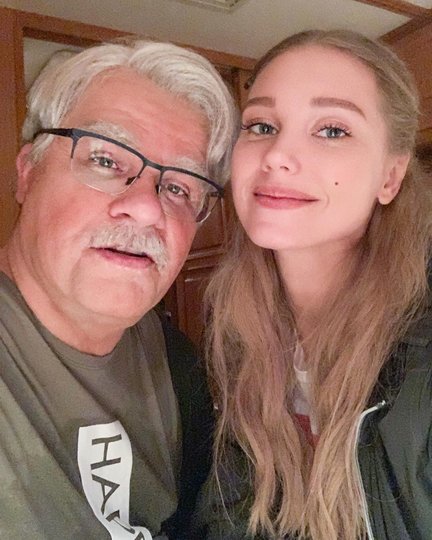 Гарик Харламов и Кристина Асмус. Фото instagram.com/asmuskristina.