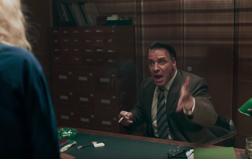 Кадр из клипа на песню Frau & Mann. Фото скриншот: youtube.com/watch?v=Dji_km6UJvA