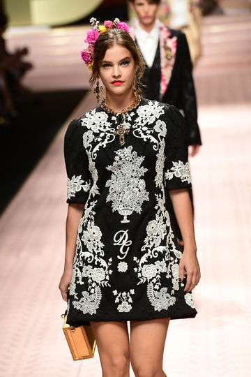 Показ Dolce&Gabbana в рамках Недели моды в Милане. Фото AFP
